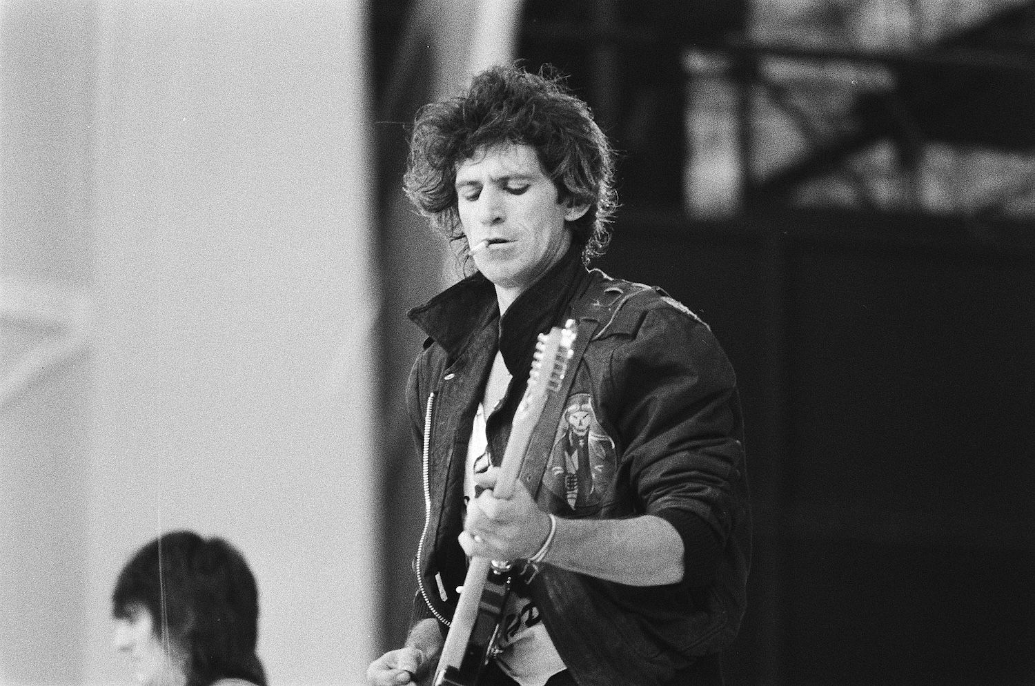 1600px-Optreden_Rolling_Stones_in_het_Feijenoordstadion,_Rotterdam_Keith_Richard,_Bestanddeelnr_932-1928.jpg